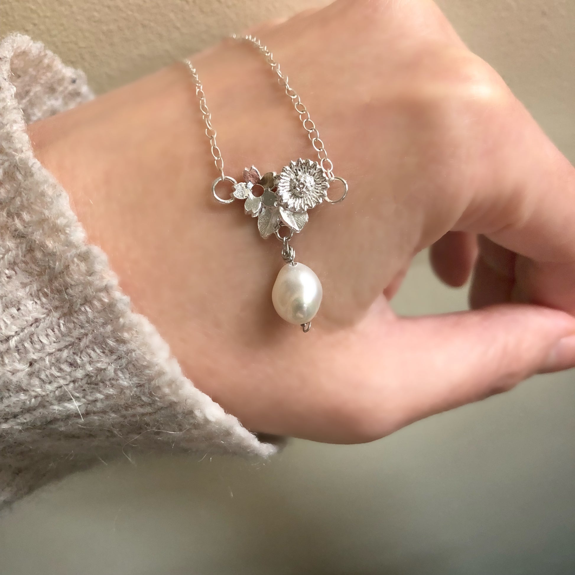 baroque pearl and flower necklace 