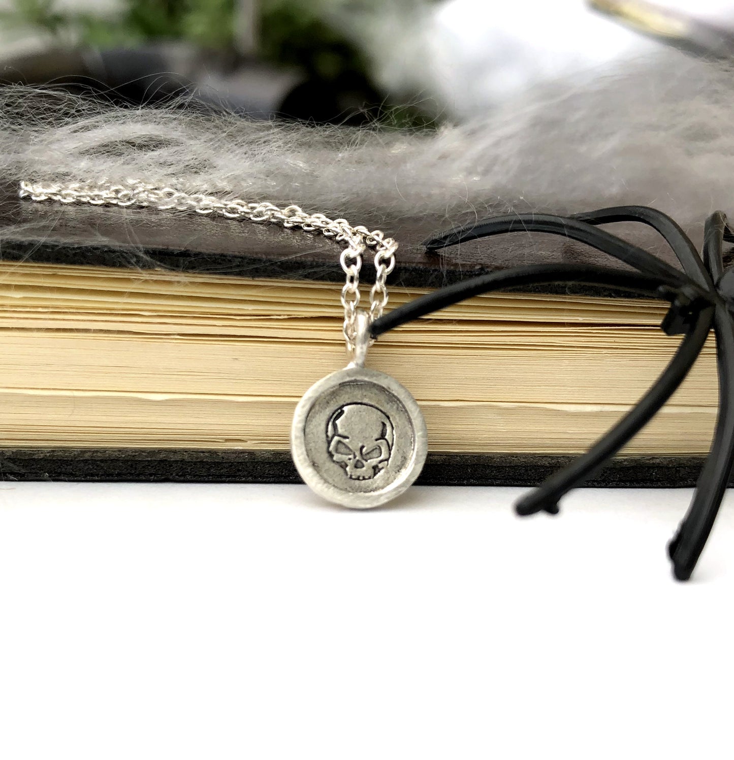 sterling silver round rim ghost skull necklace 