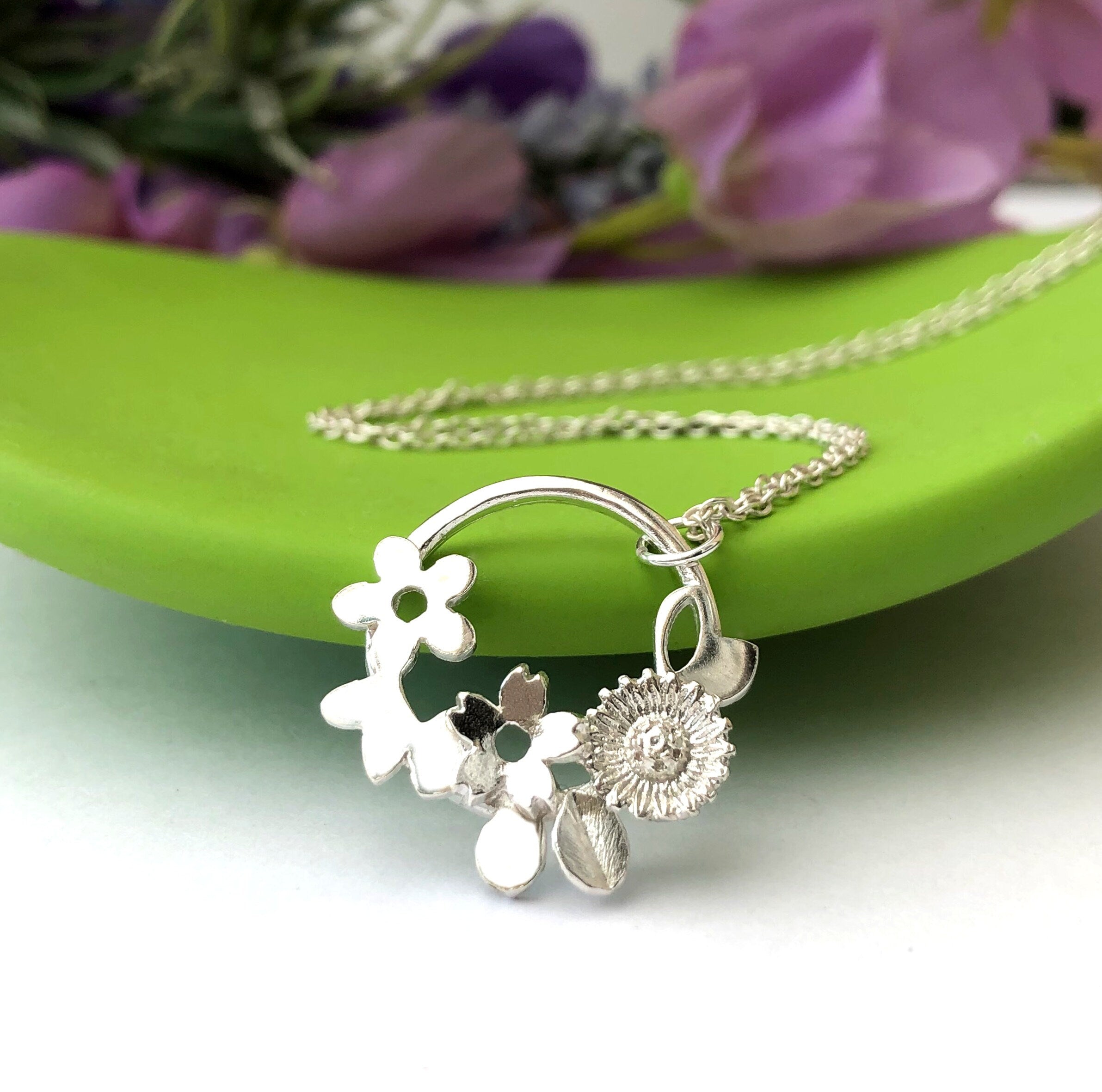 Silver on sale floral necklace