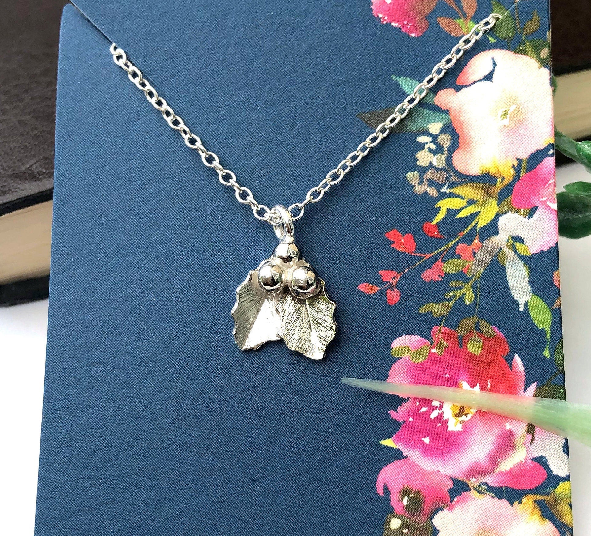 sterling silver holly leaf necklace with gift card 
